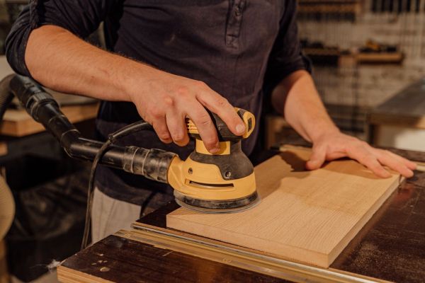 Les avantages incontournables de faire appel à un menuisier à Vigneux-sur-Seine